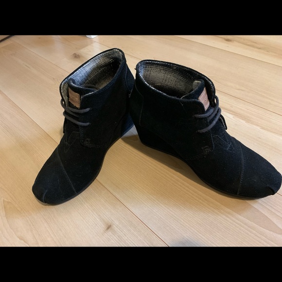 Toms Shoes - NWOT Toms Wedges